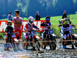 MXRS Moto Cross Race Serie - Meisterschafts-Rennen in Bullet (VD)